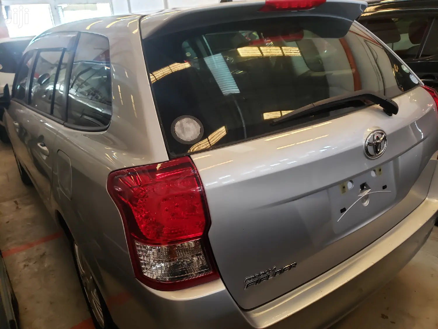 Toyota Fielder 2014 Silver