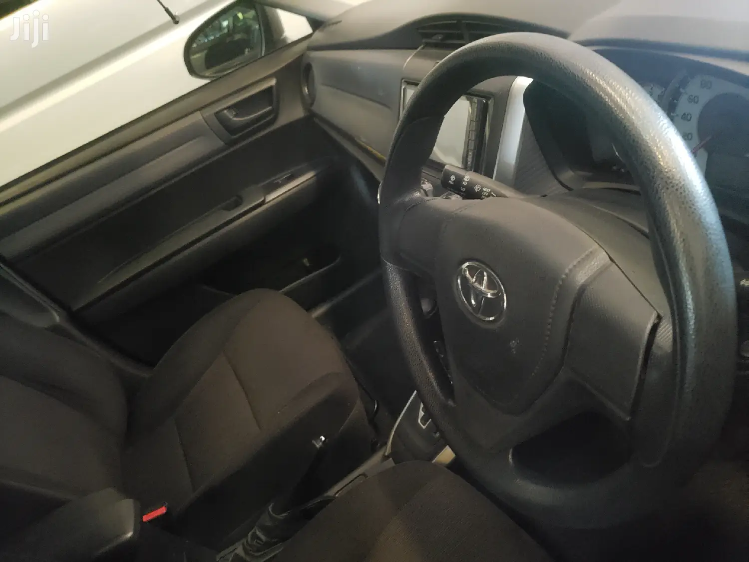 Toyota Fielder 2014 Silver