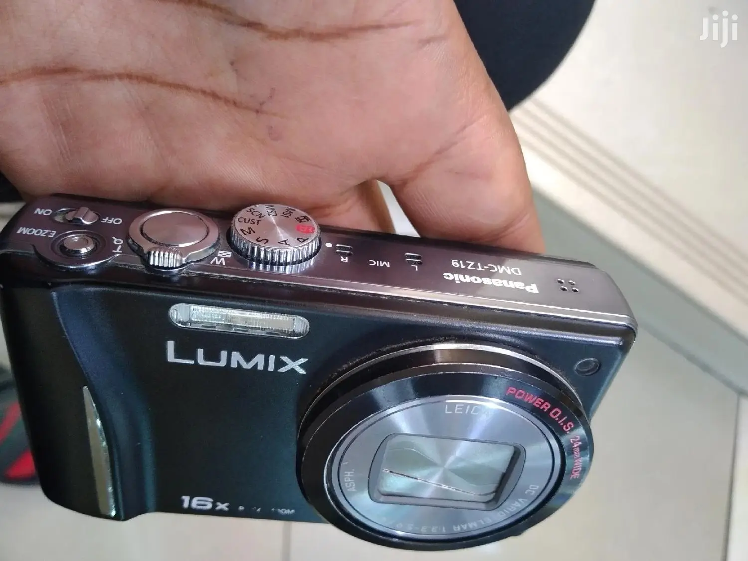 Digital Camera