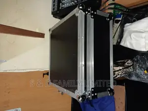 Trill LX240 8 Channels Box Mixer