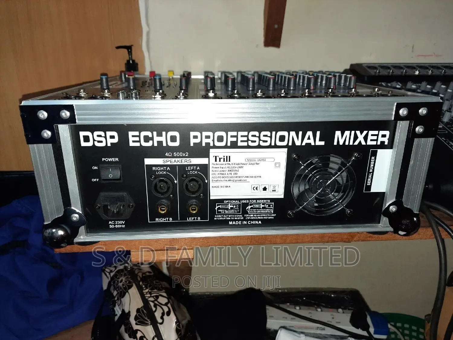 Trill LX240 8 Channels Box Mixer
