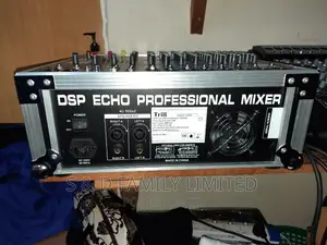 Trill LX240 8 Channels Box Mixer