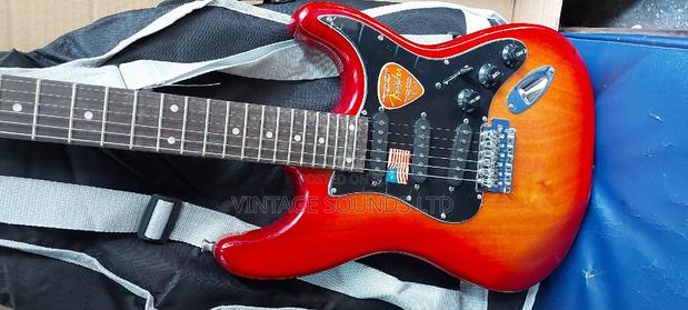 Fender Electric Solo Guitar - thumbnail 6