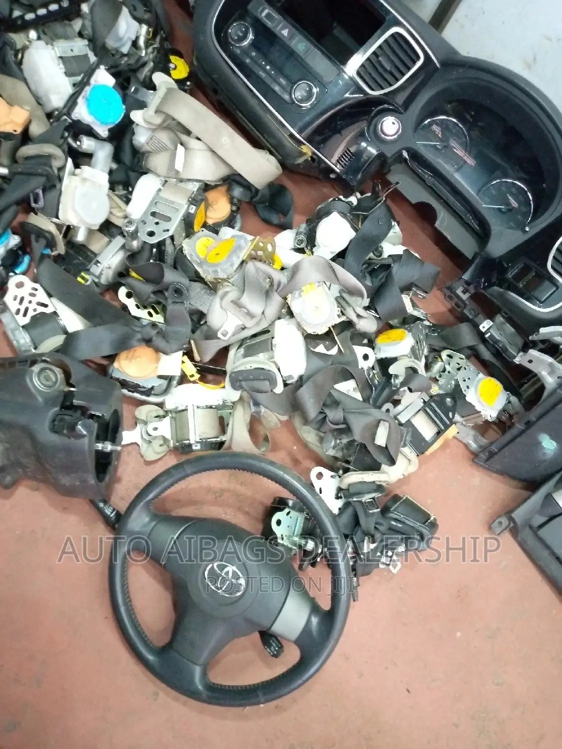 Stearing Wheel for Toyota Vanguard.