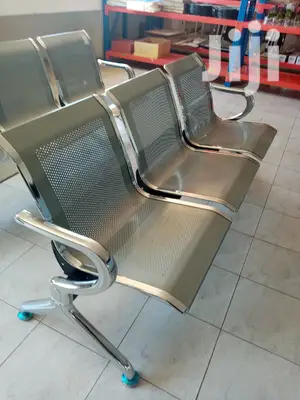 Non Padded Waiting Chair
