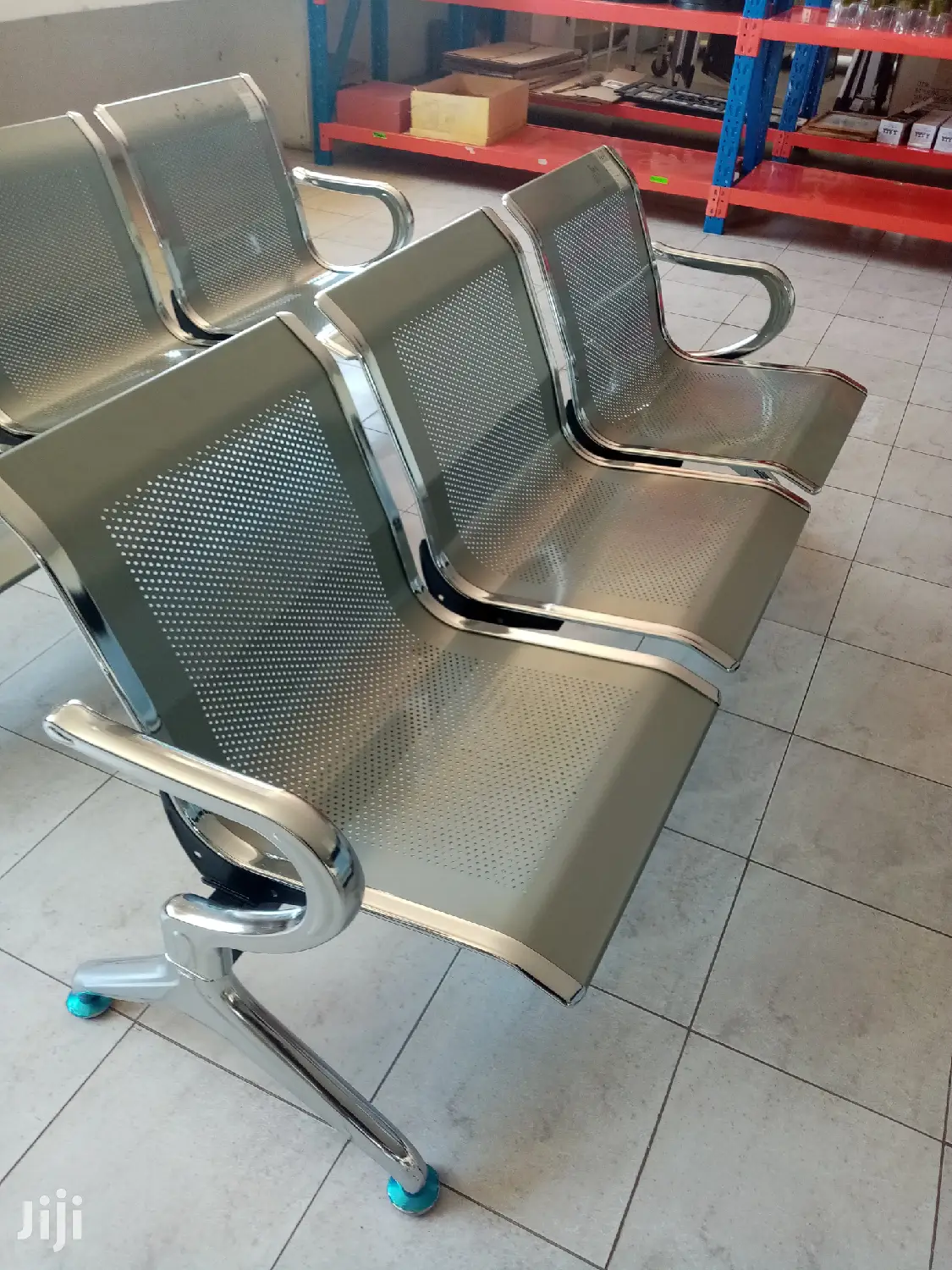 Non Padded Linked Waiting Chair