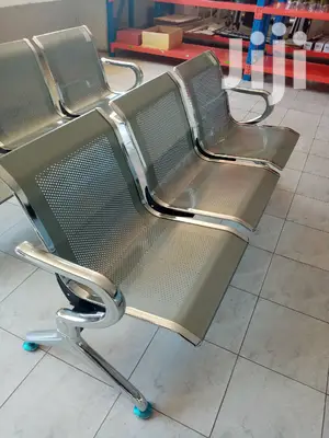Non Padded Linked Waiting Chair