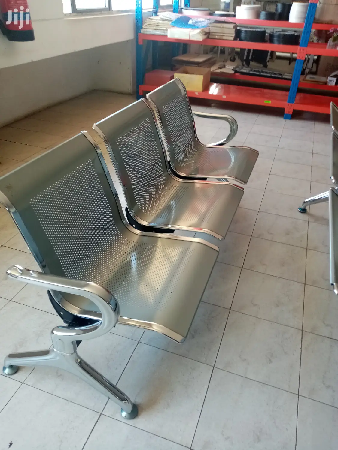 Non Padded Waiting Chair