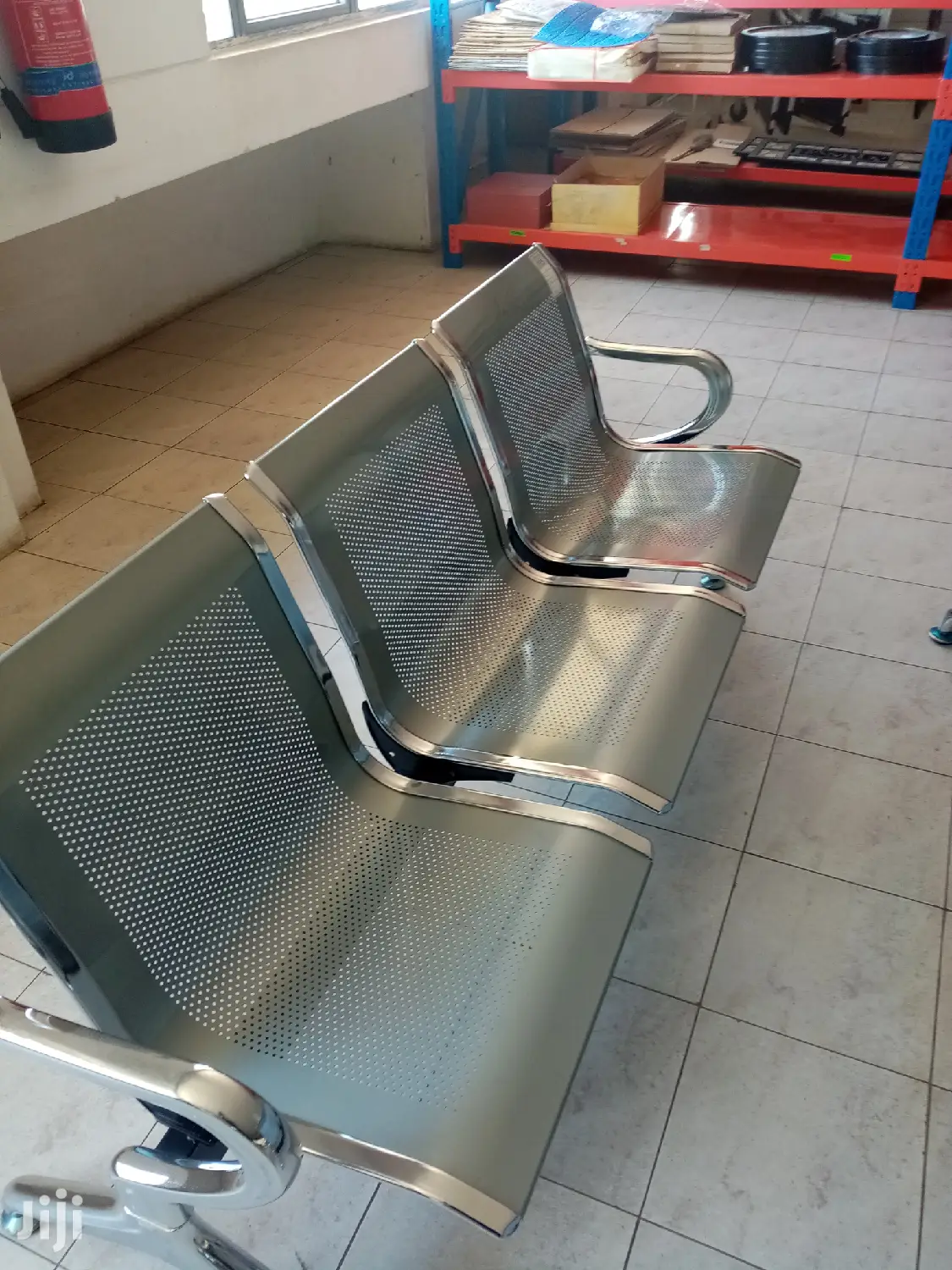 Linked Waiting Chair