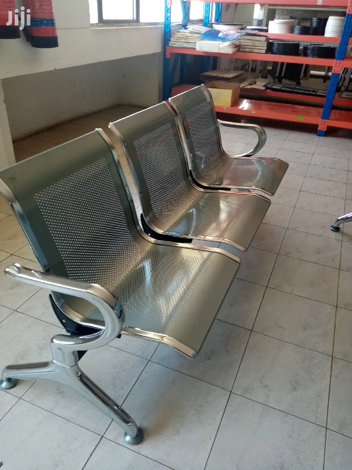 Linked Waiting Chair