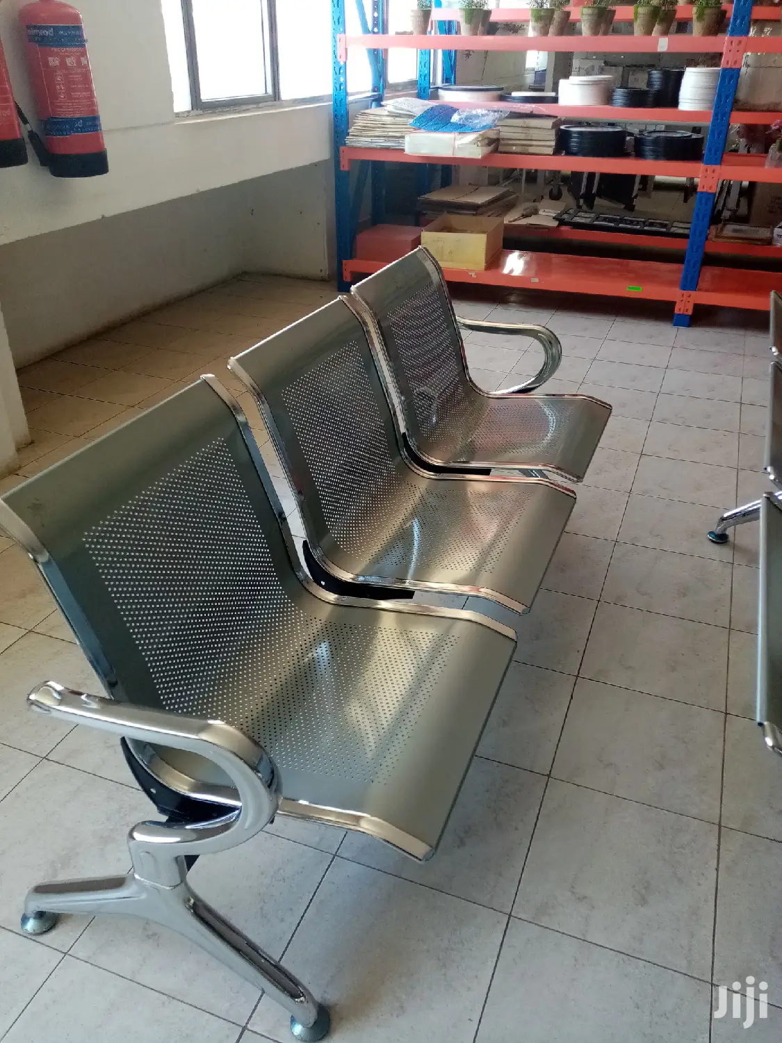 Non Padded Waiting Chair