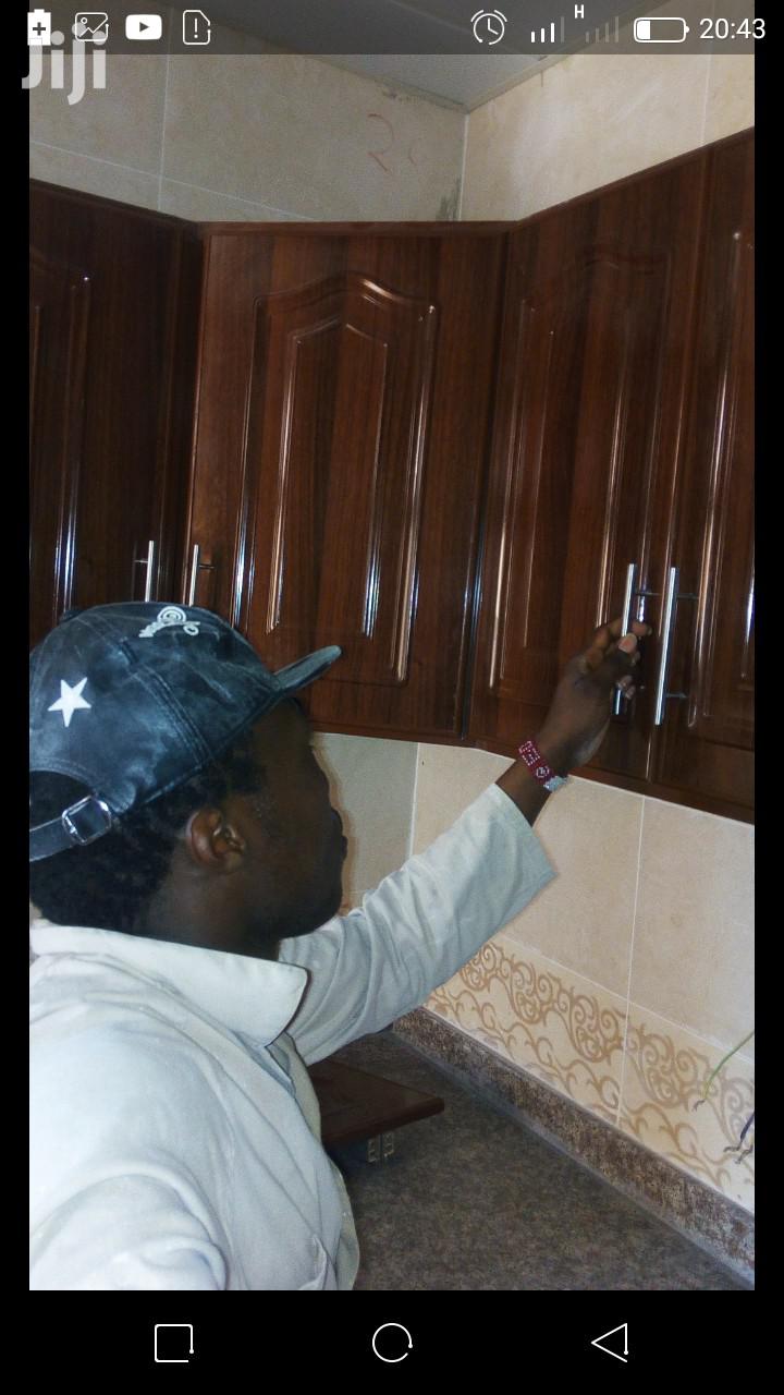 Looking For A Job, Best On All Types Of Woodwork( Carpenter).