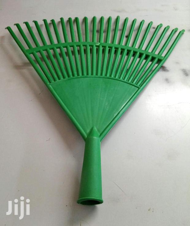 Plastic Quality Leaf Racks - thumbnail 2