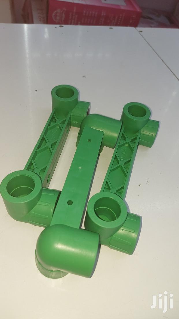Double Adaptor Elbow - main view