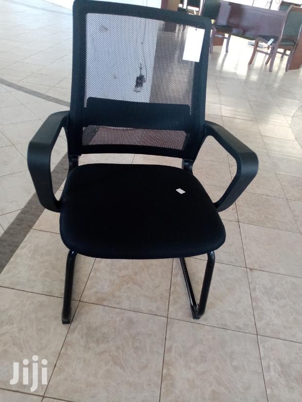 Elegant Visitors Chair