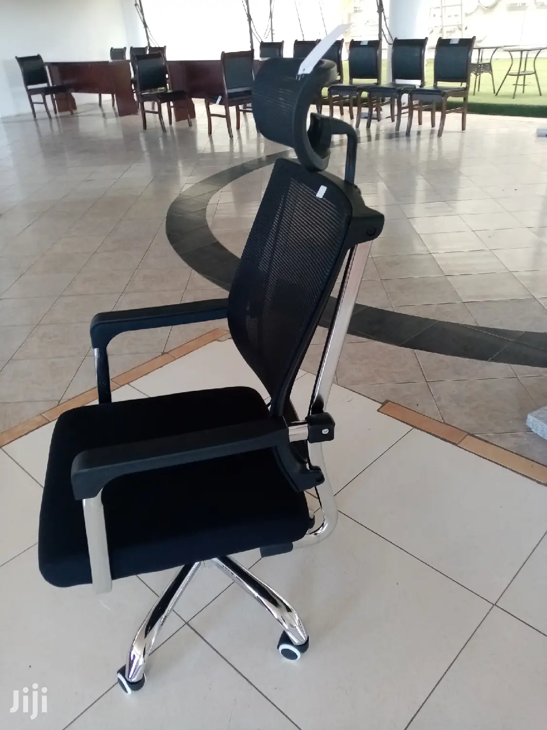 Executive Office Seat
