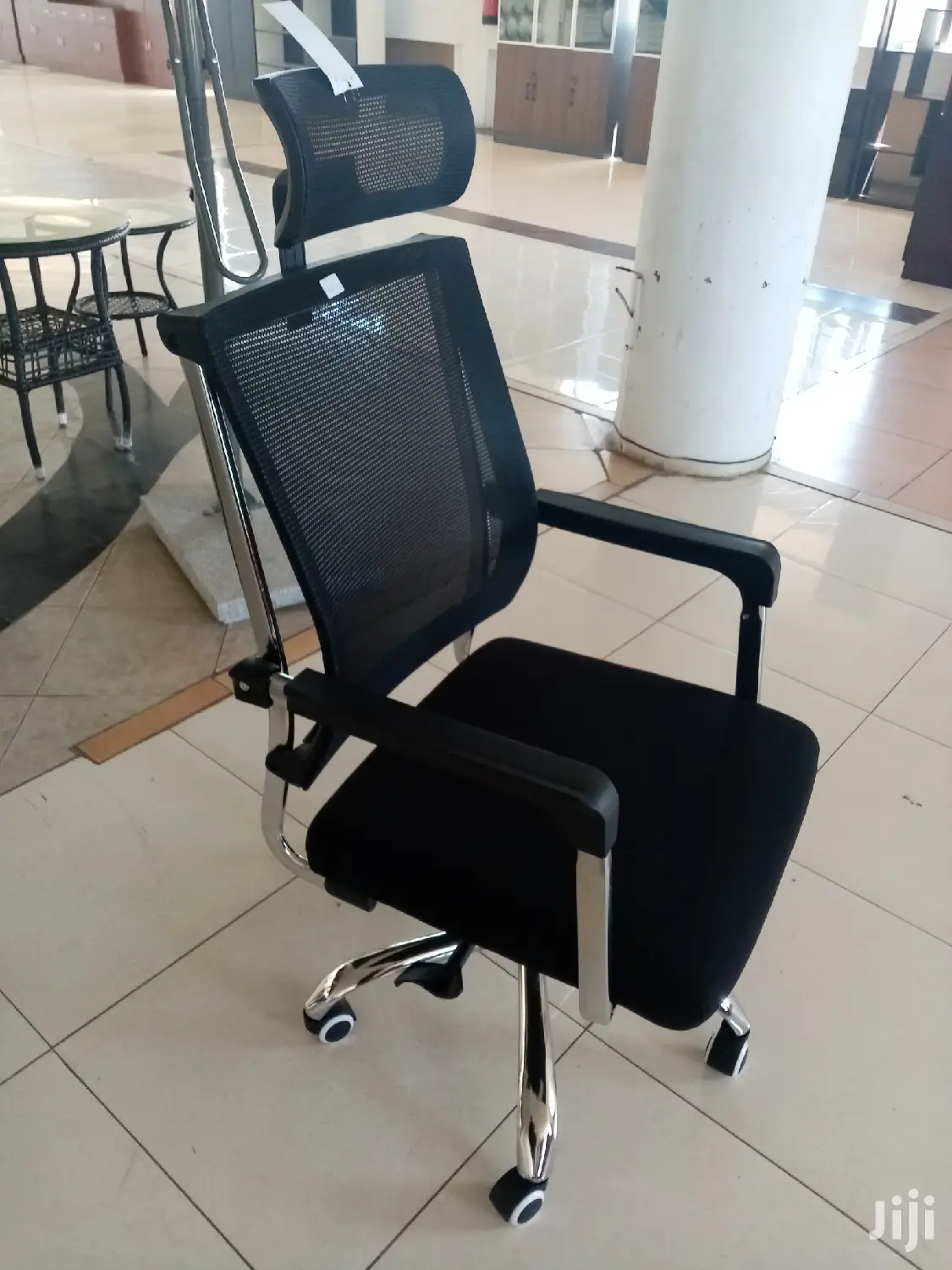 Classy Headrest Office Chair