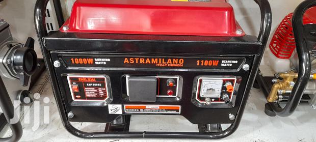 Astramilano Italy Gasoline Generator 1100watts - main view