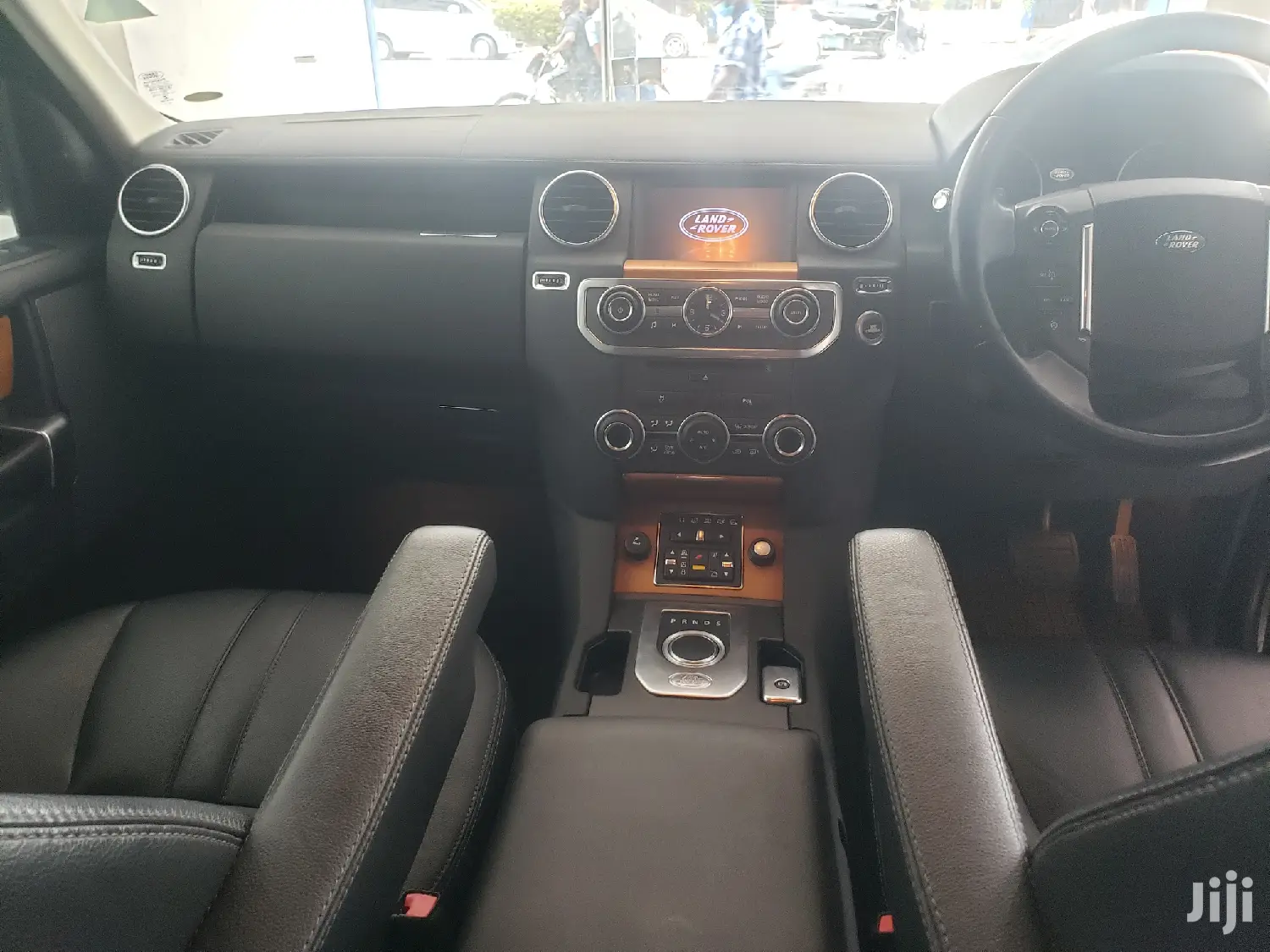 Land Rover Discovery 2014 Brown