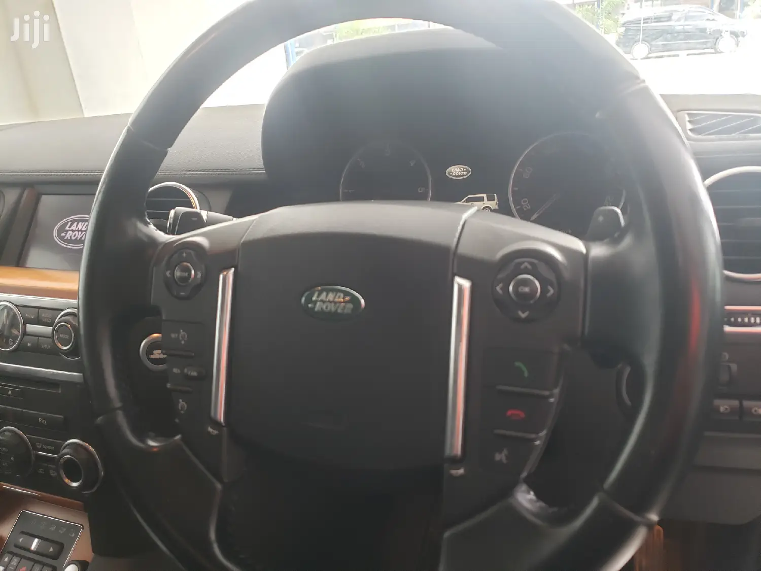 Land Rover Discovery 2014 Brown