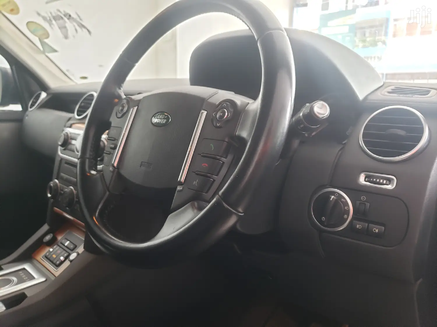 Land Rover Discovery 2014 Brown