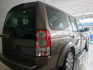 Land Rover Discovery 2014 Brown
