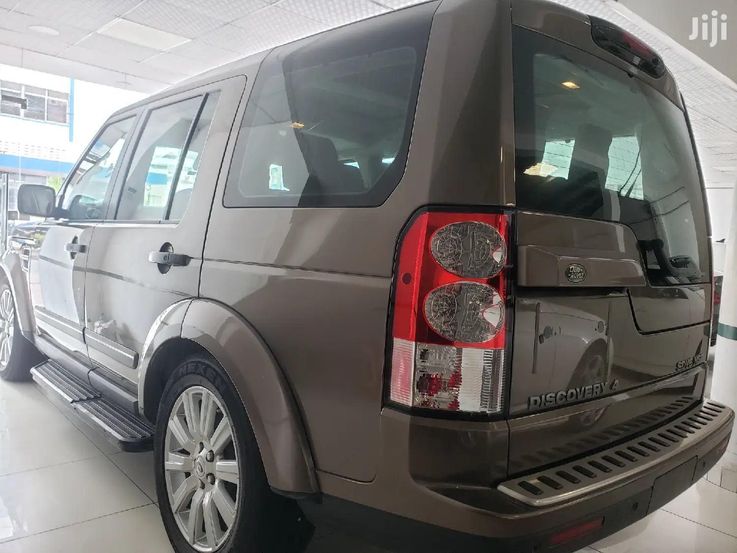 Land Rover Discovery 2014 Brown