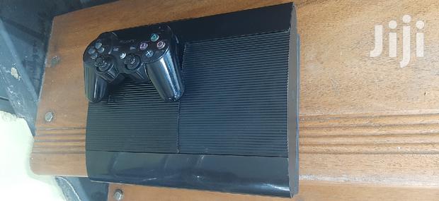 Jet Black Playstation 3 - main view