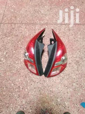 Nissan Tiida 2012 Taillights