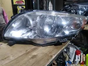 Toyota Corolla ZZE Headlights