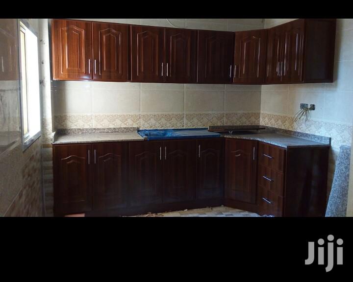 Looking For A Job, Best On All Types Of Woodwork( Carpenter).