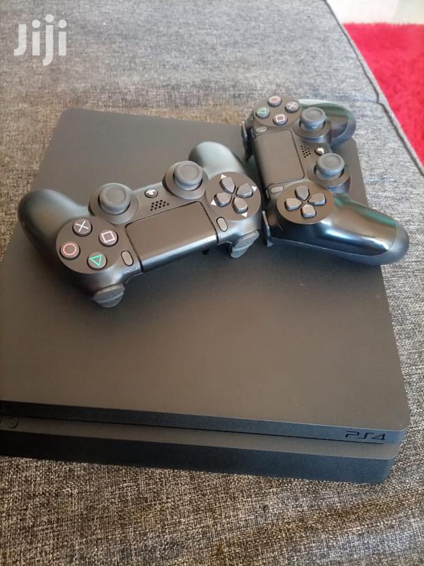 Play Station 4 Slim Clean, Kid Owned - thumbnail 2