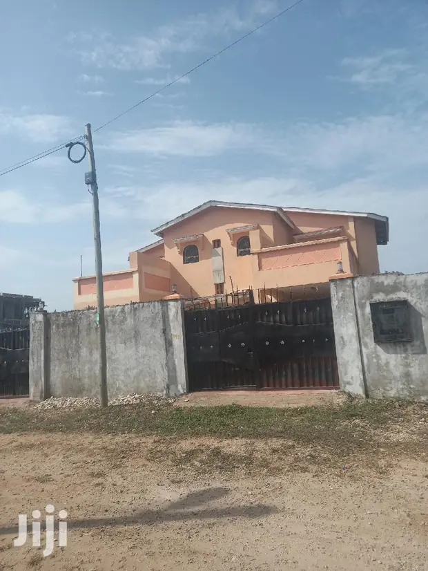 For Sale 5 Bedrooms Town House Shanzu