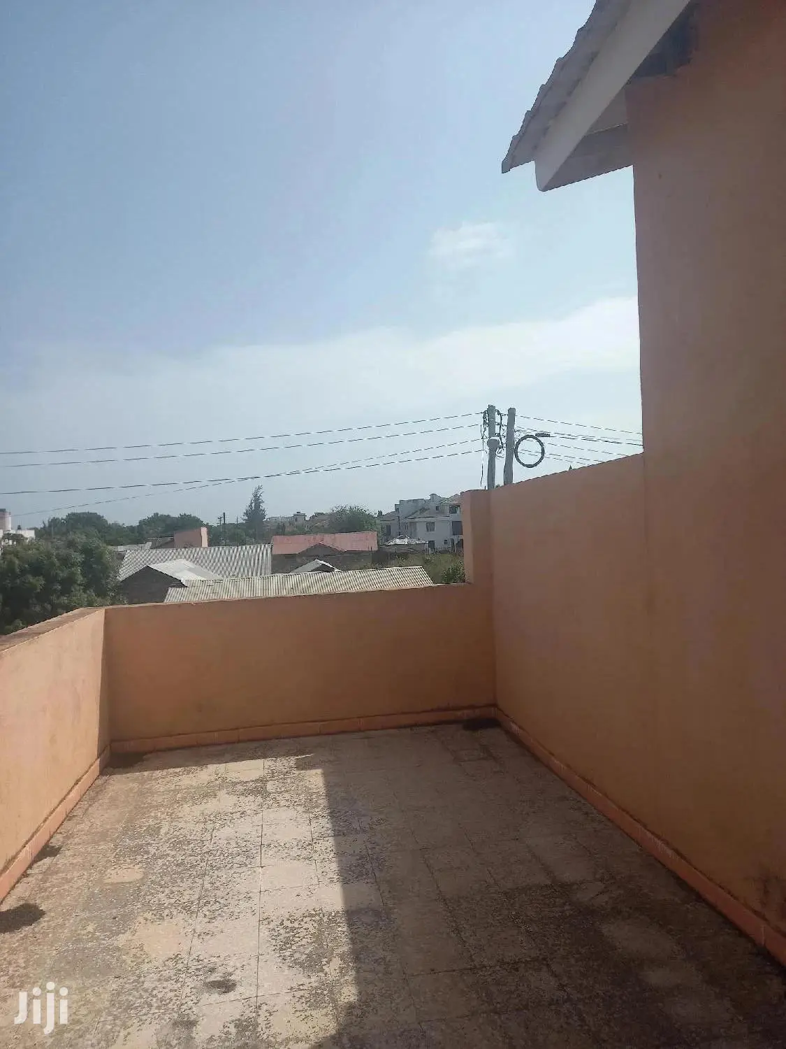 5bdrm Townhouse/Terrace in Shanzu Eatates for sale