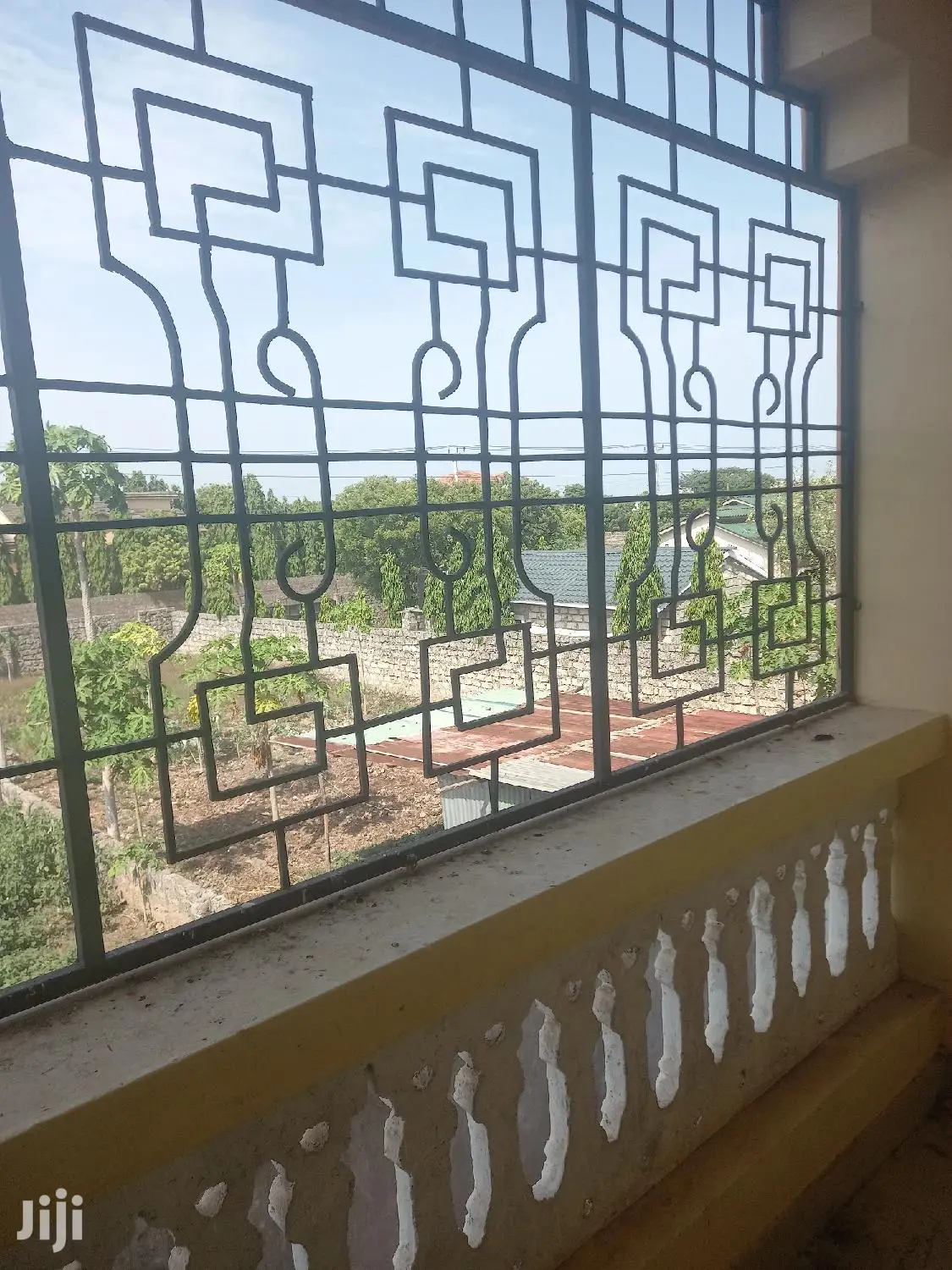 5bdrm Townhouse/Terrace in Shanzu Eatates for sale