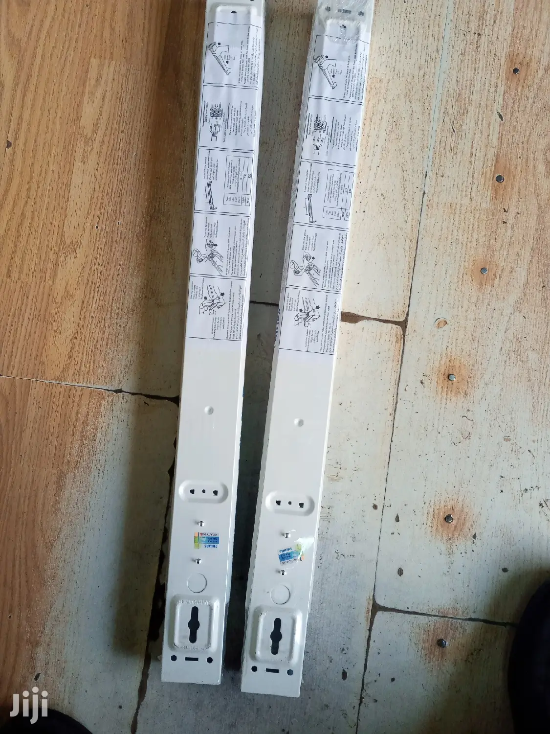 2ft Phillips Fittings