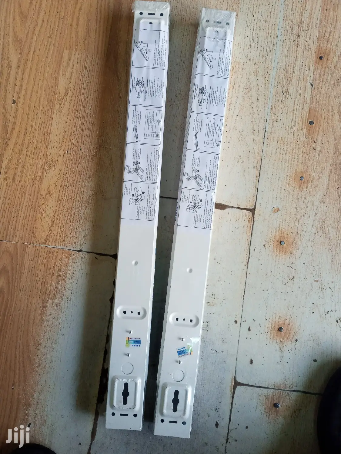 2ft Phillips Fittings