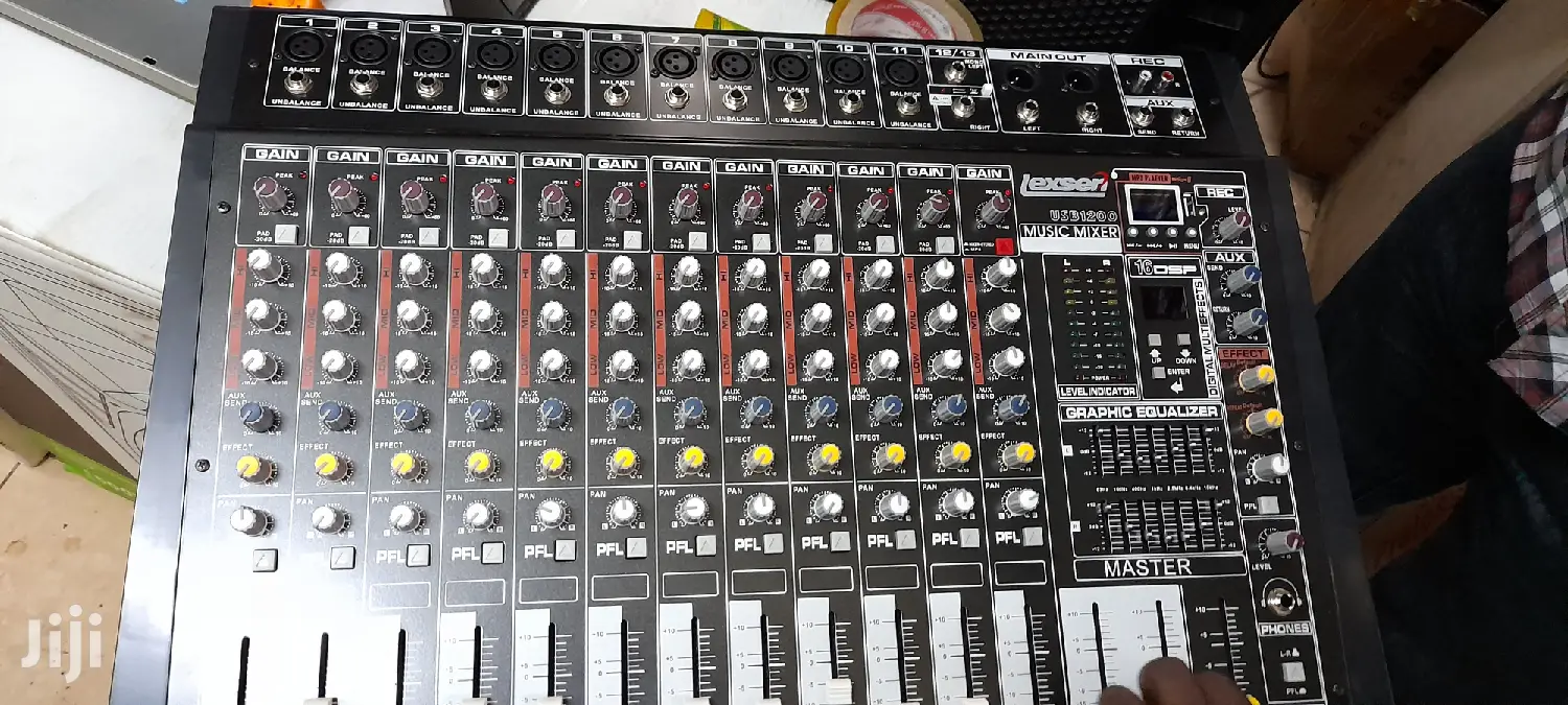 Lexser 12channel Music Mixer Black