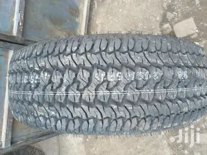 Kumho Tires Sizes 265/68r18 A/T Made in Korea.