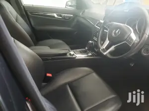 Mercedes-Benz C200 2013 Black