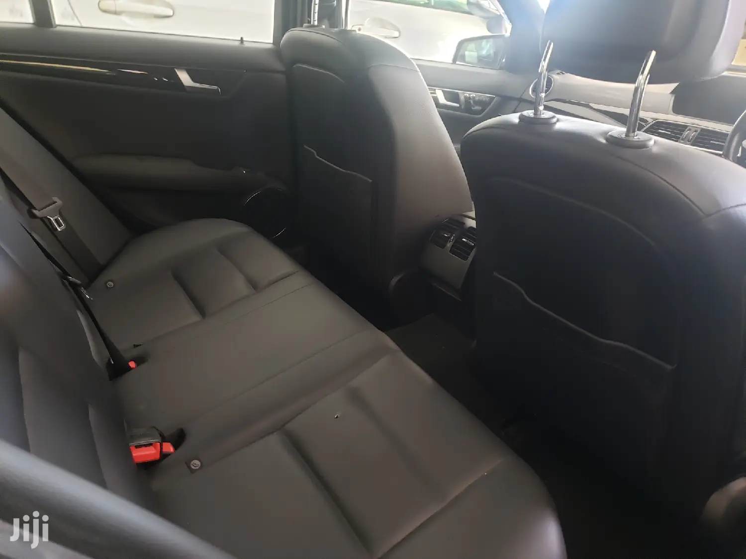 Mercedes-Benz C200 2013 Black