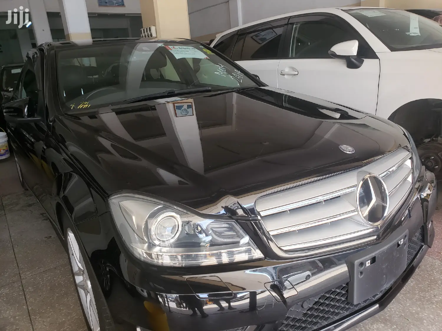 Mercedes-Benz C200 2013 Black