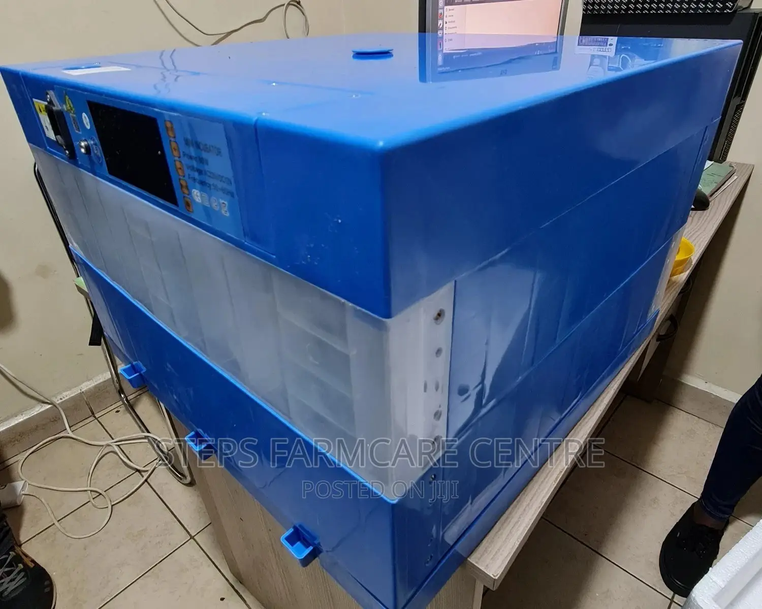 128 Eggs Automatic Incubator