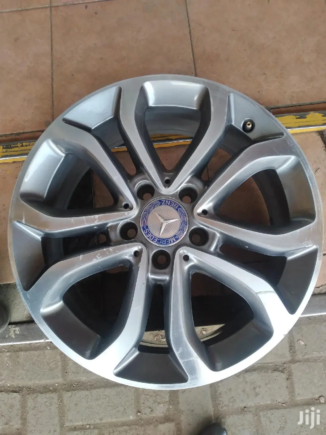Original Rims Set Size 17 Inch for Mercedes Benz.