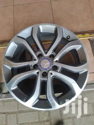 Original Rims Set Size 17 Inch for Mercedes Benz.
