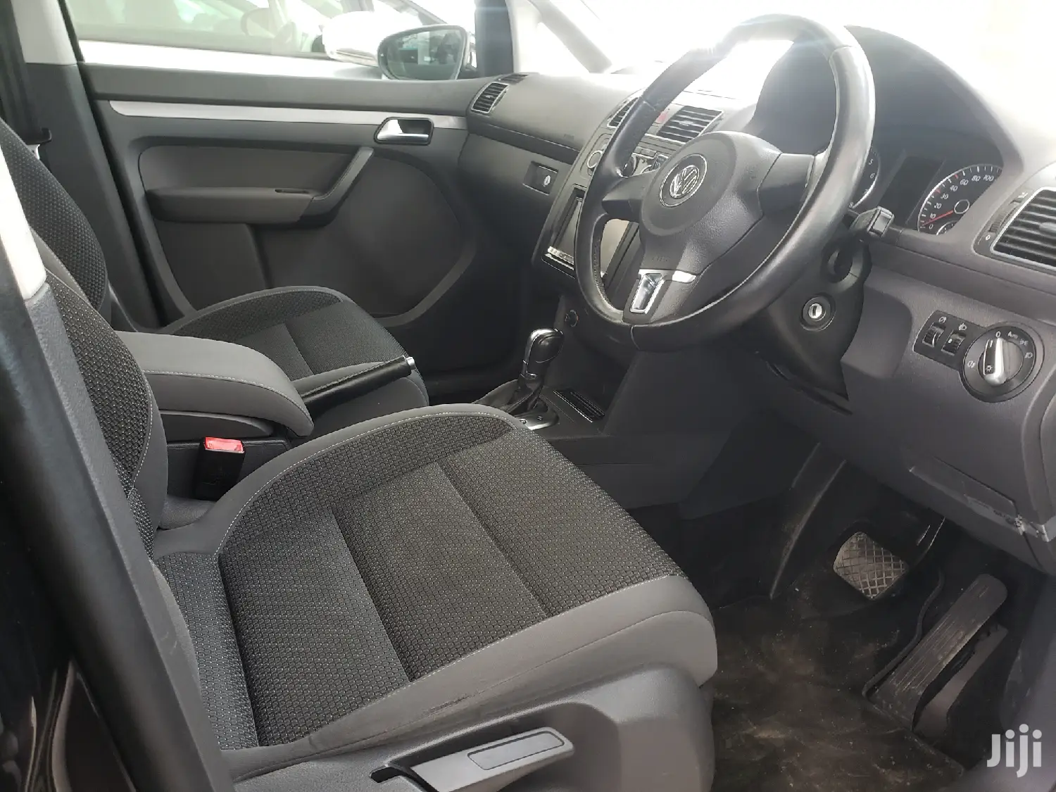 Volkswagen Touran 2013 Black