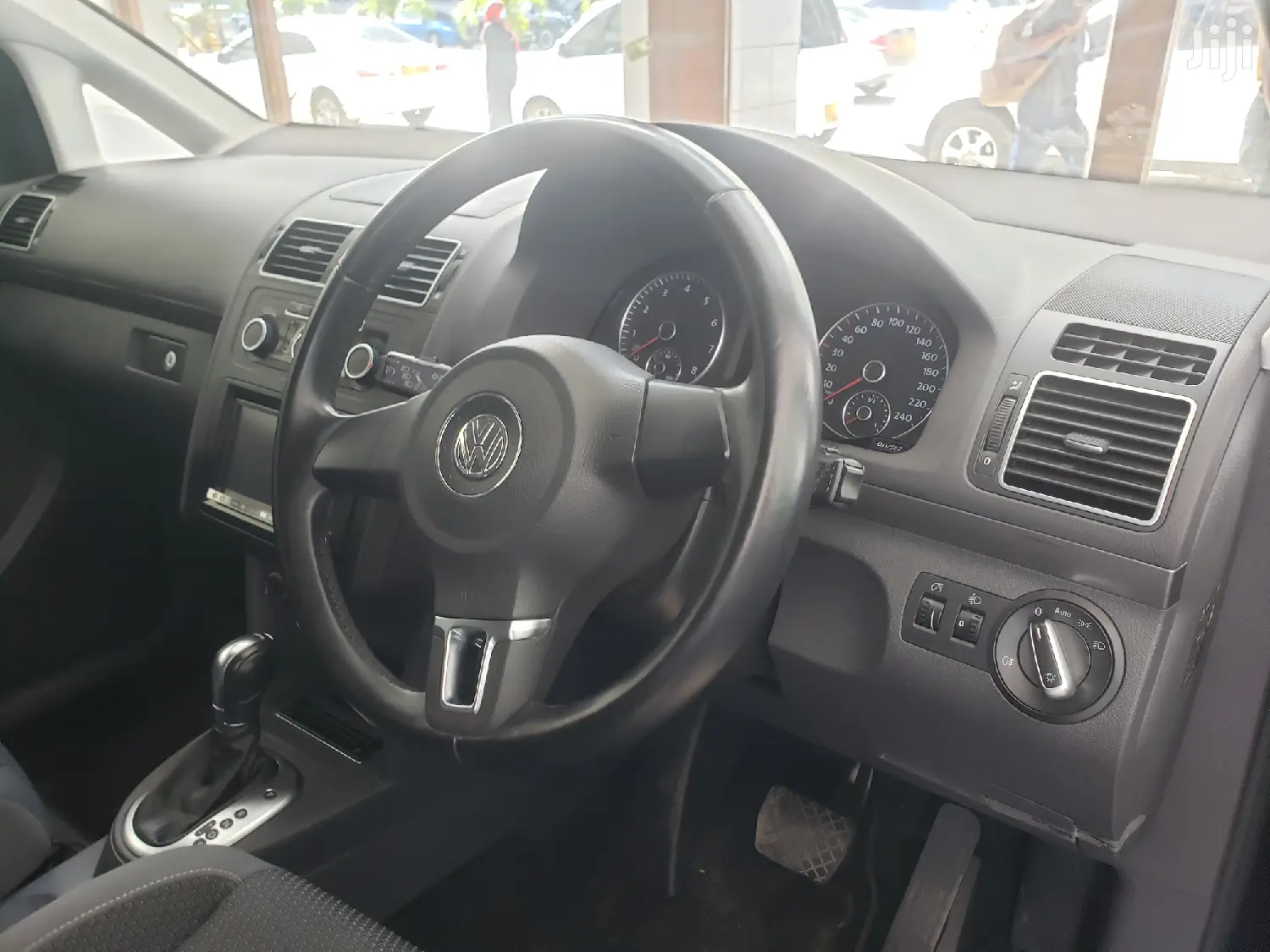 Volkswagen Touran 2013 Black