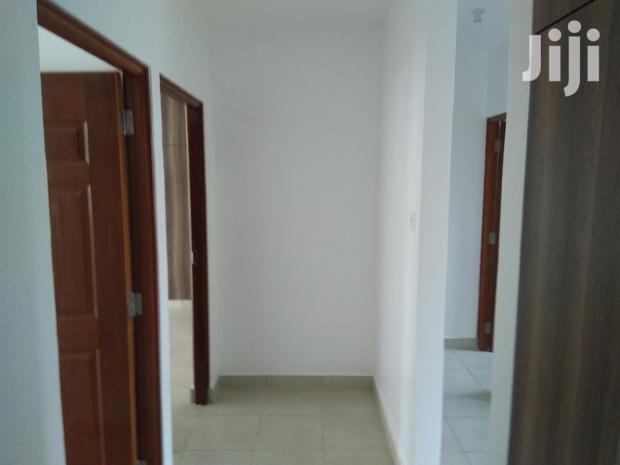 Spacious 2 3bedroomed Apartments to Let - thumbnail 3