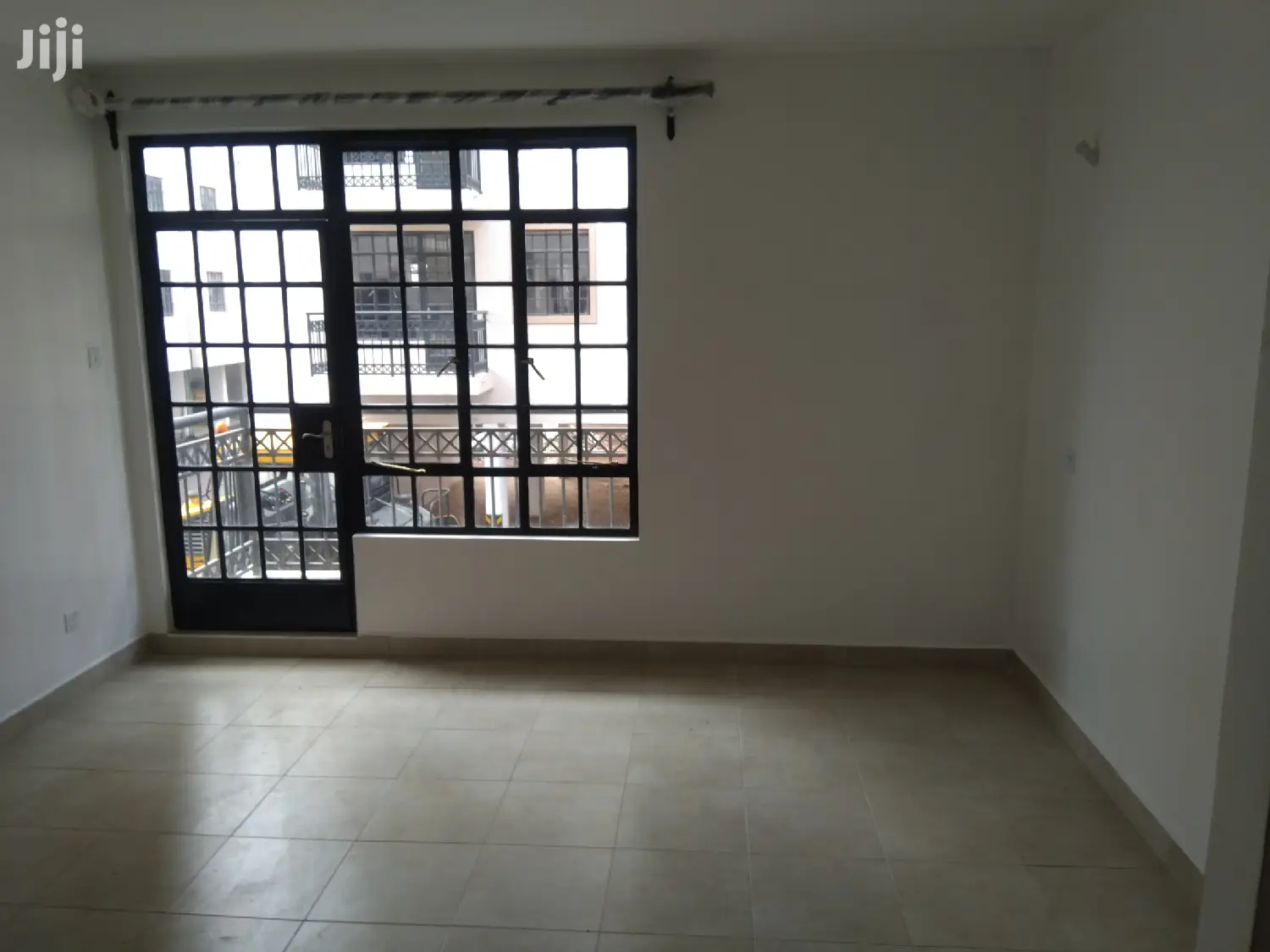 Spacious 2 3bedroomed Apartments to Let