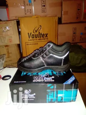 Vaultex Safety Shoes